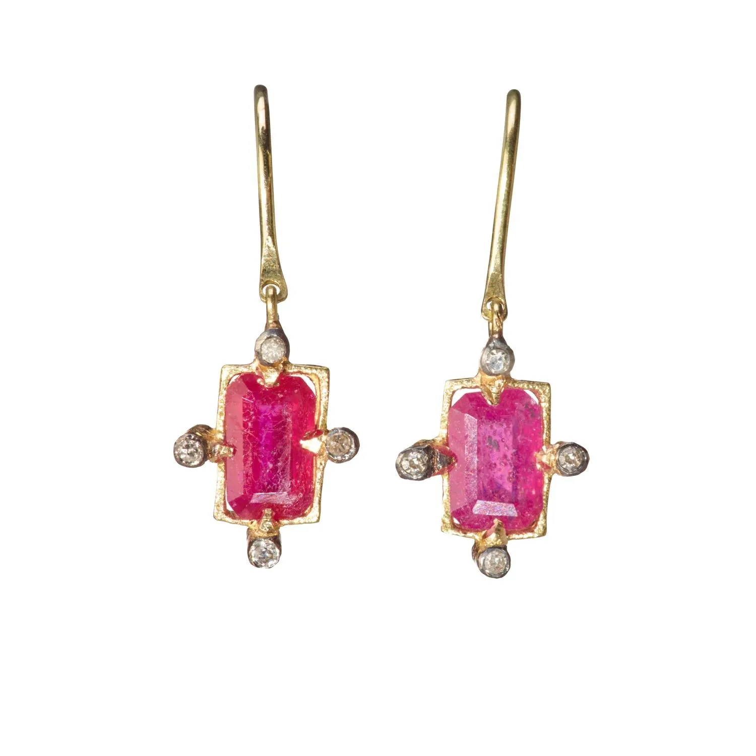 5 OCTOBRE - BOUCLE D'OREILLE PINKIE EARRINGS - PINK SAPPHIRE