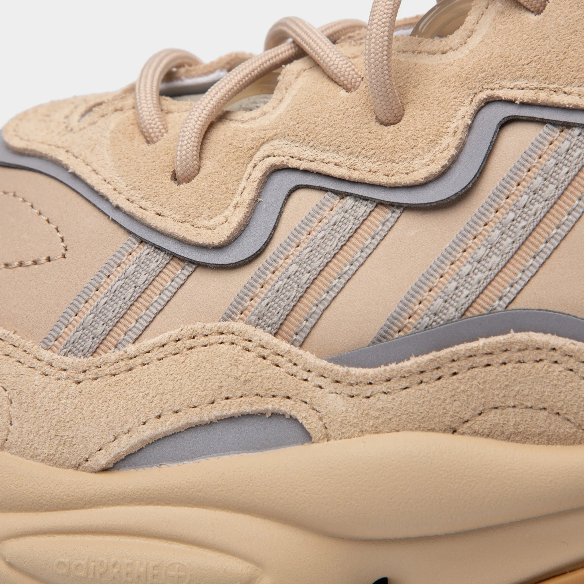 adidas Originals Ozweego Pale Nude / Light Brown - Solar Red