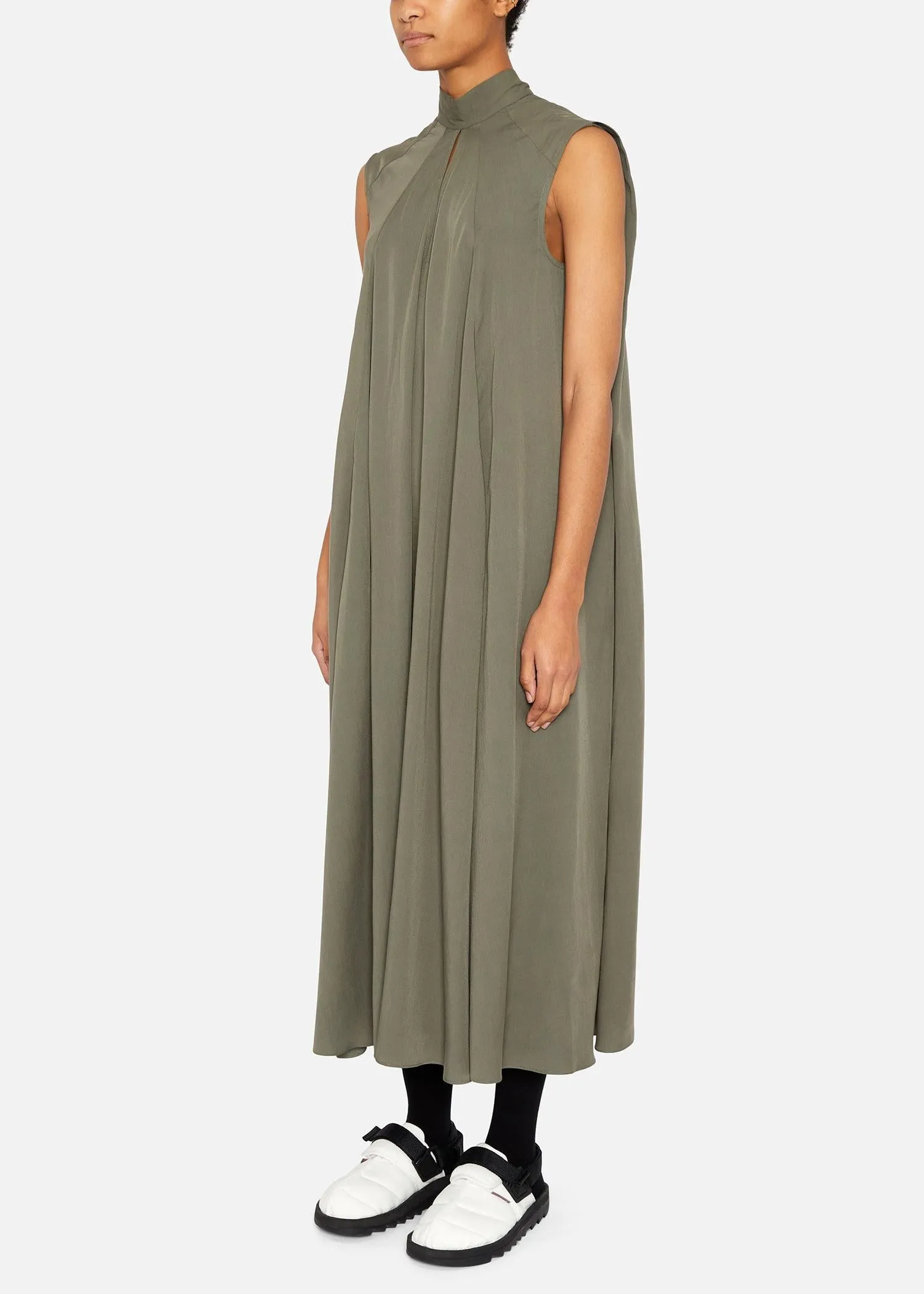 CAPE DRESS OLIVE