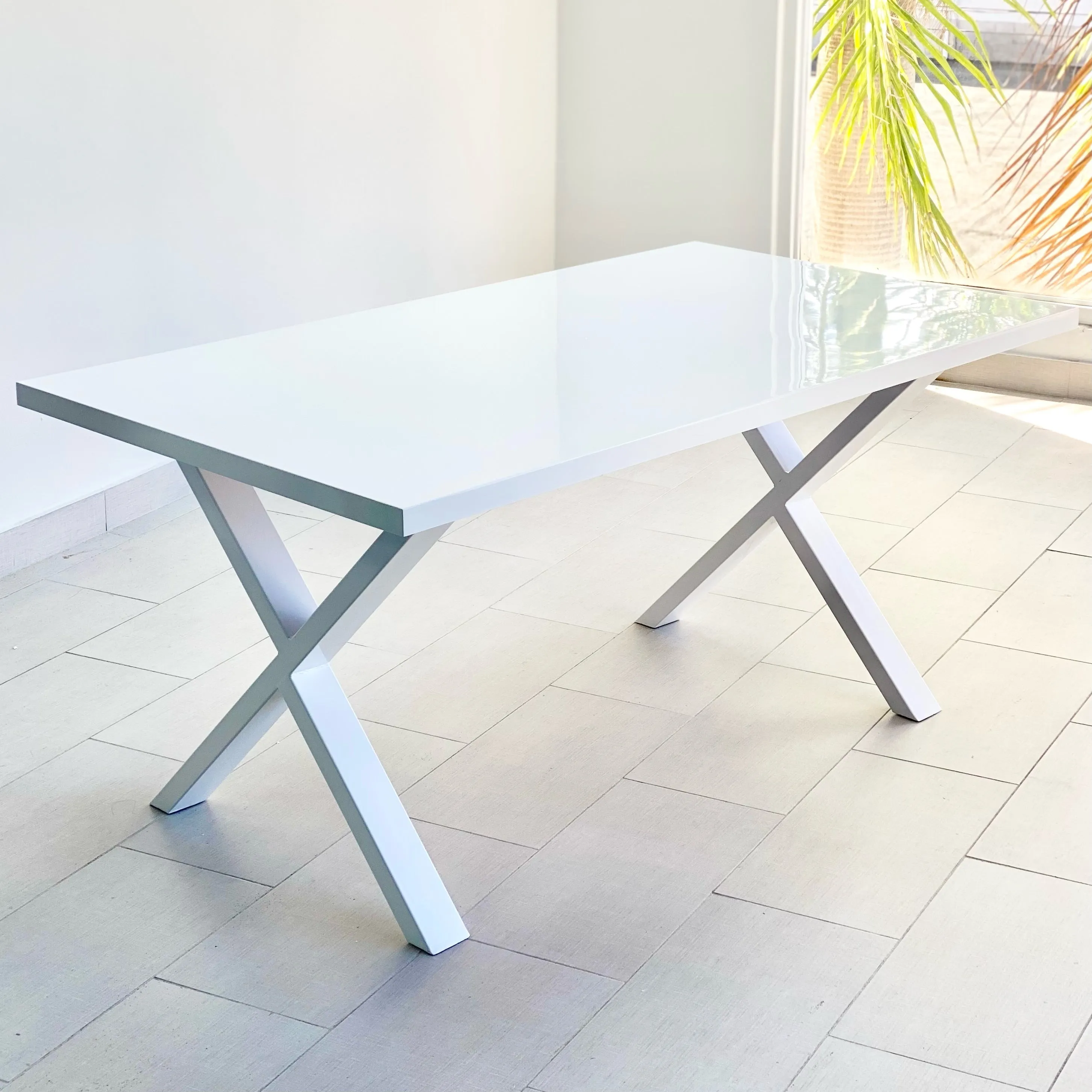 Criss Cross Dining Table White Top White Legs