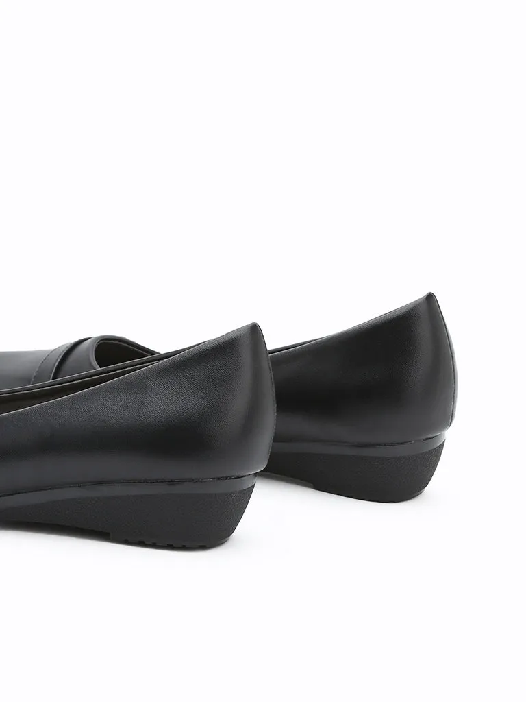 F-2116 Wedge Pumps