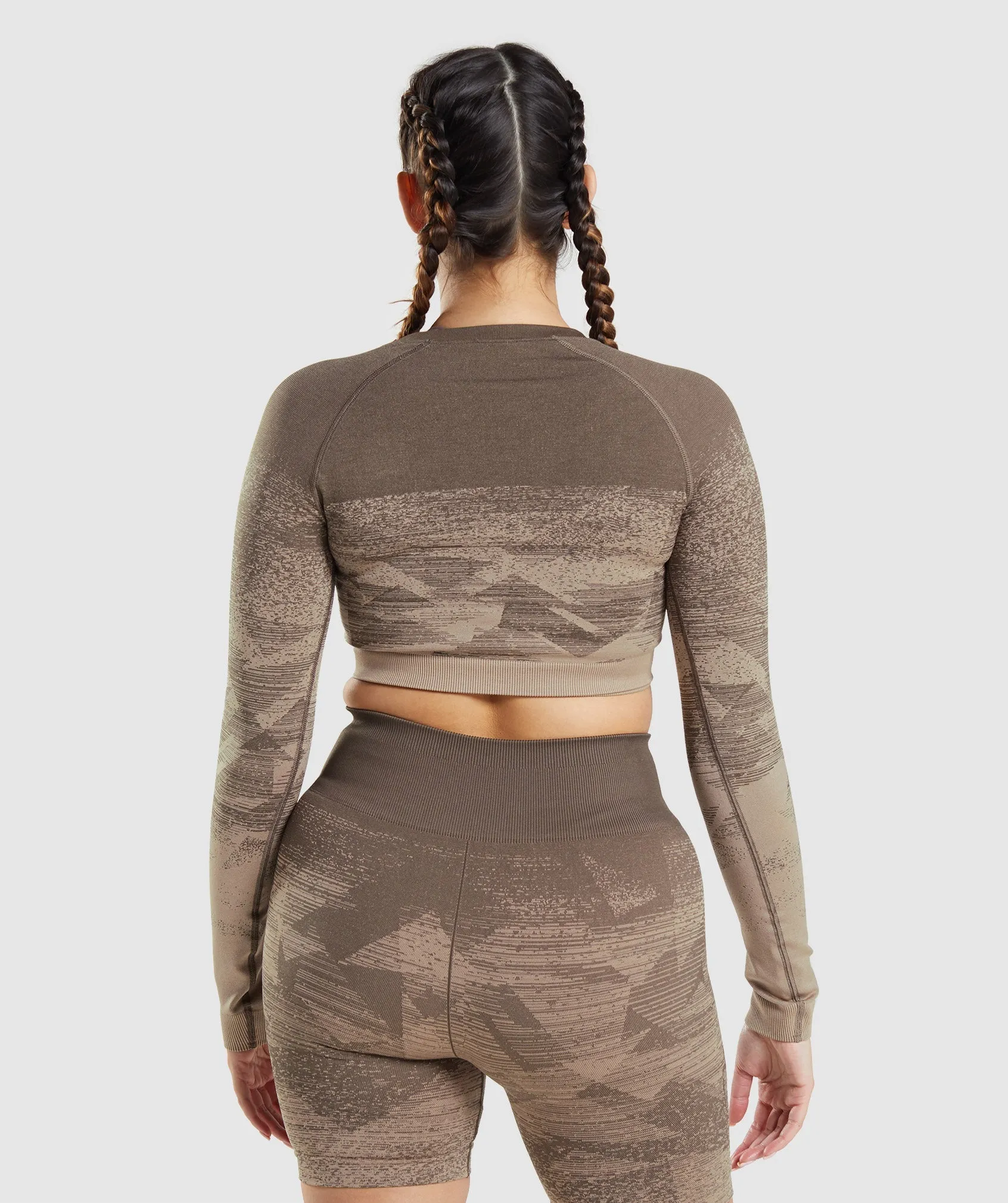 Gymshark Adapt Ombre Crop Top - Triangle | Penny Brown