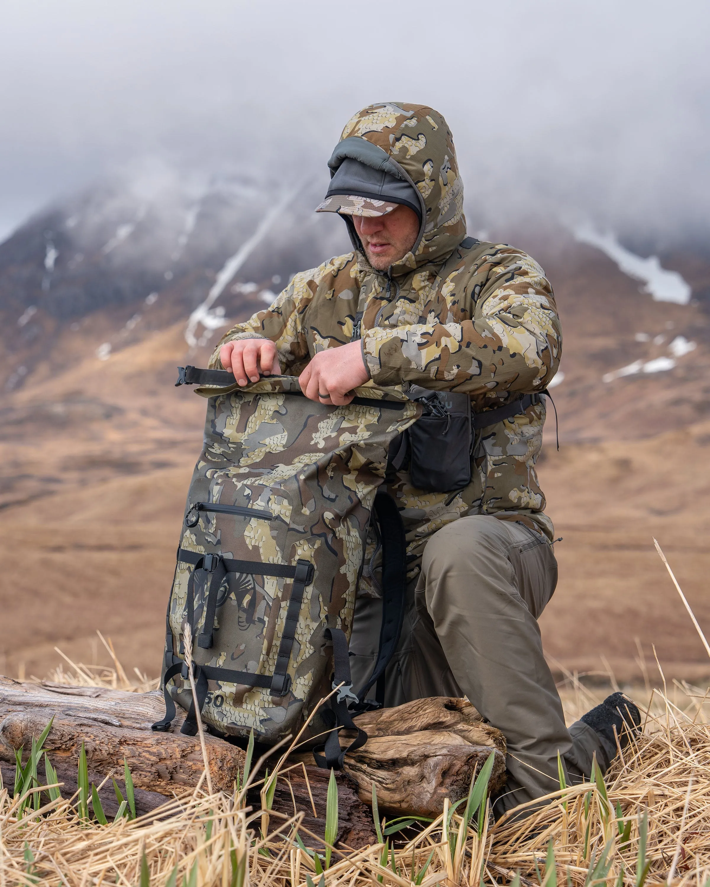 Karluk 3000 Roll Top Dry Backpack | Vias