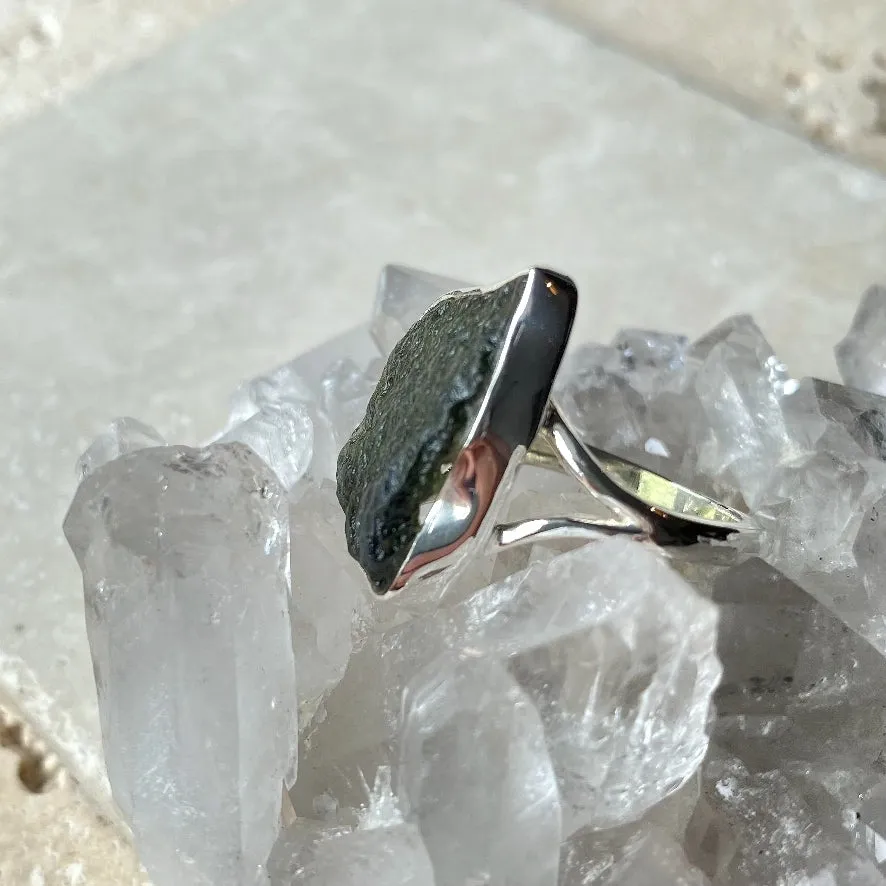 Moldavite Ring - Silver Contour