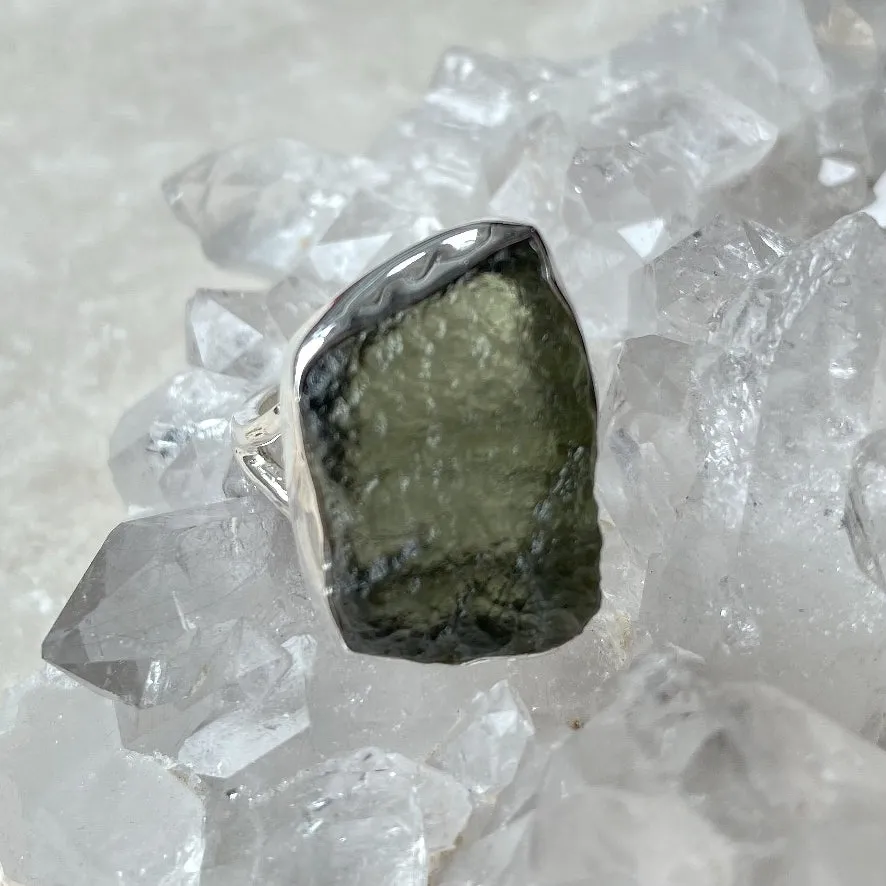 Moldavite Ring - Silver Contour