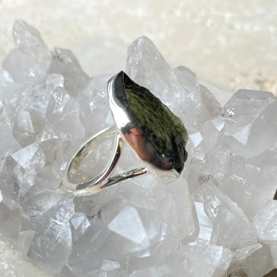 Moldavite Ring - Silver Contour