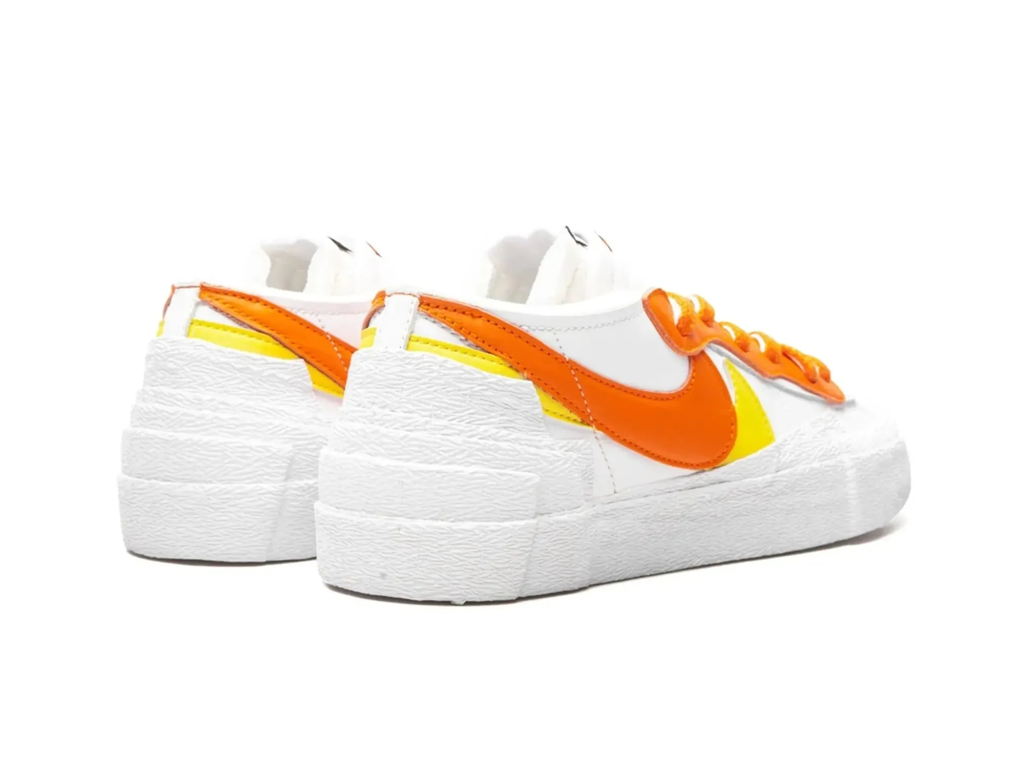 Nike Blazer Low Sacai "White Magma Orange"