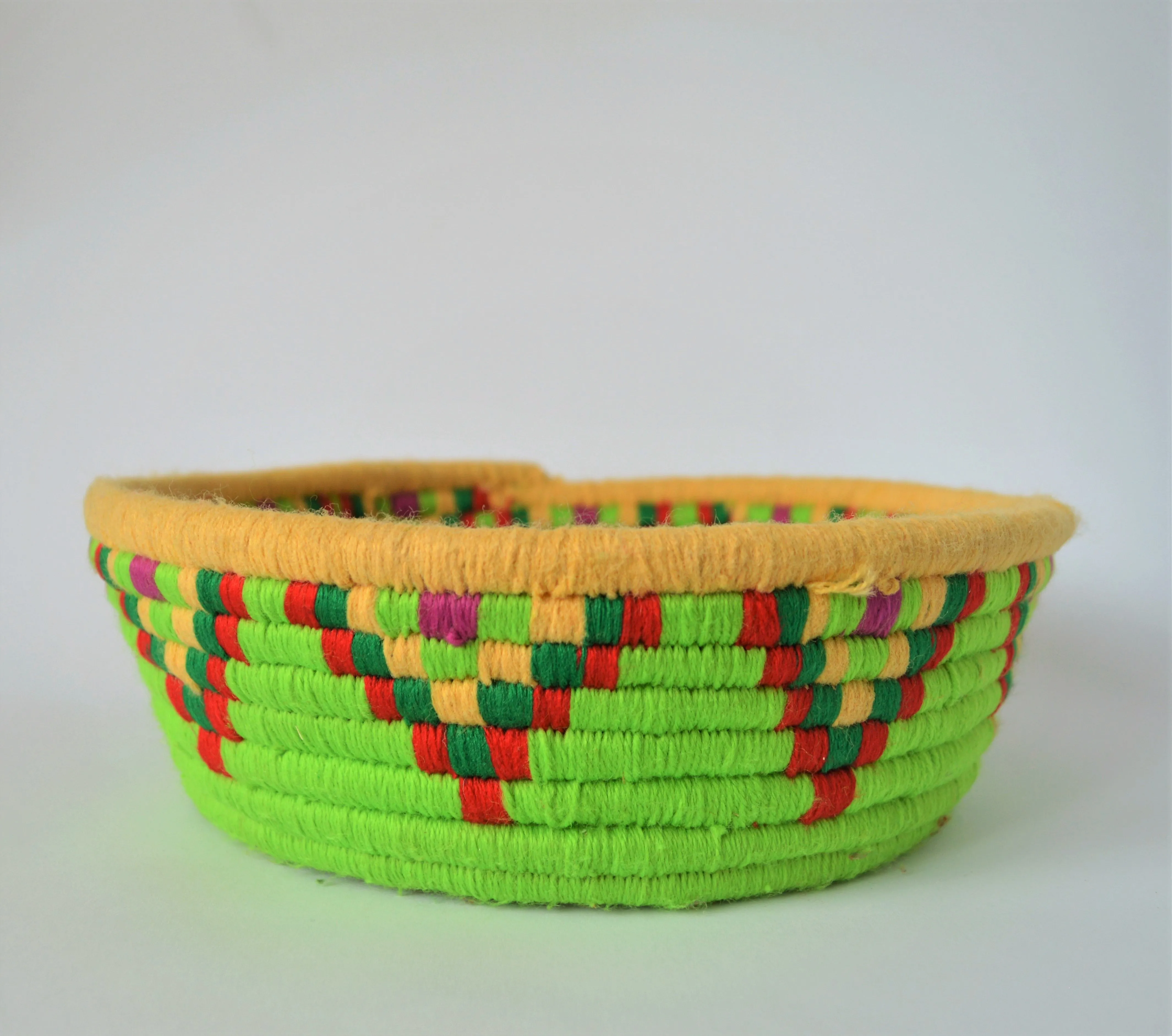 Nubian Egyptian wool palm fruit plate (Green)