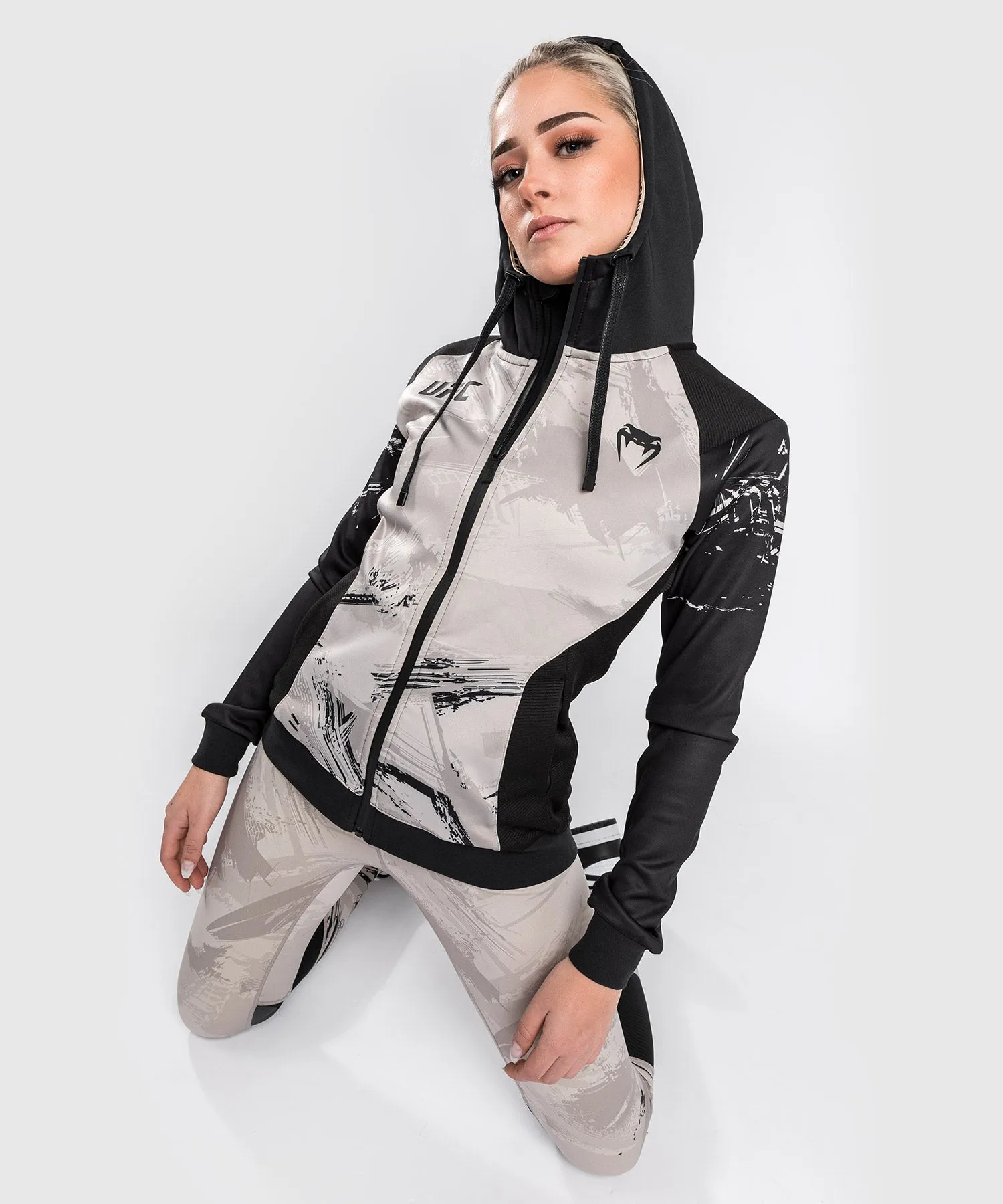 UFC Venum Authentic Fight Week 2.0 Women’s Zip Hoodie - Black/Sand